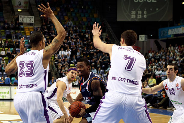 阵容深度的 阵容深度的