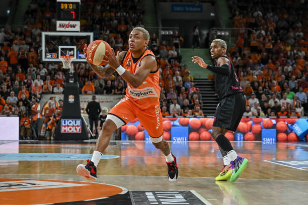 迪亚斯正是 迪亚斯正是