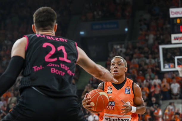 巨星与团队 巨星与团队